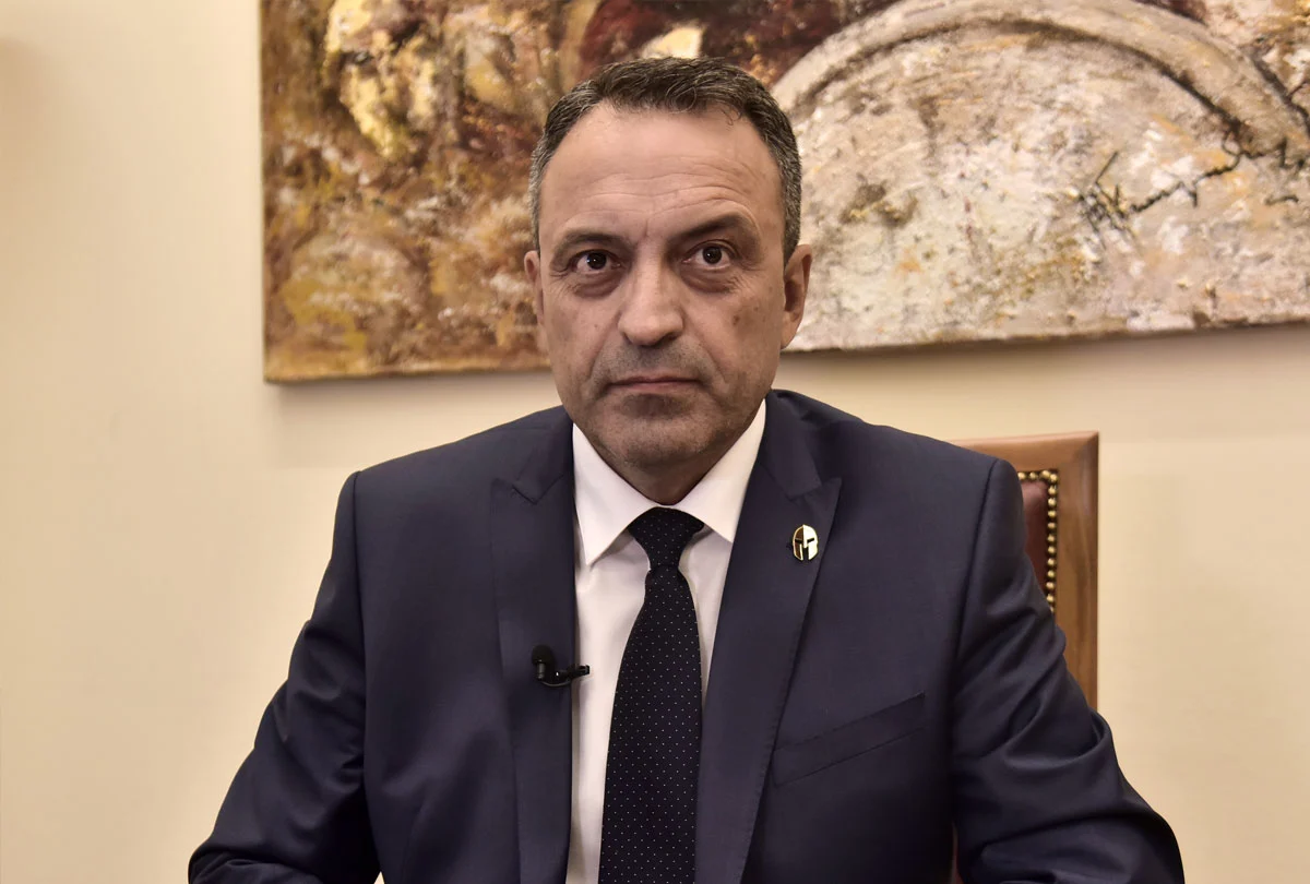 Ο Βασίλης Στίγκας αντέτεινε στη «λάσπη» του ΠΑΣΟΚ: «Να πάτε στις Βρυξέλλες στις βαλίτσες της κυρίας Καϊλή!»