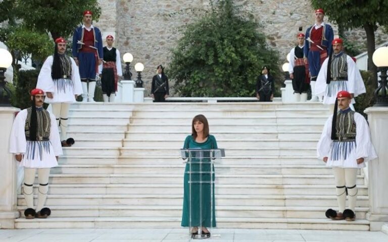 Επιστολή των «ΣΠΑΡΤΙΑΤΩΝ» στην ΠτΔ Κ. Σακελλαροπούλου για τη μη πρόσκληση μας στη Δεξίωση για την 49η επέτειο της αποκατάστασης του Δημοκρατικού Πολιτεύματος